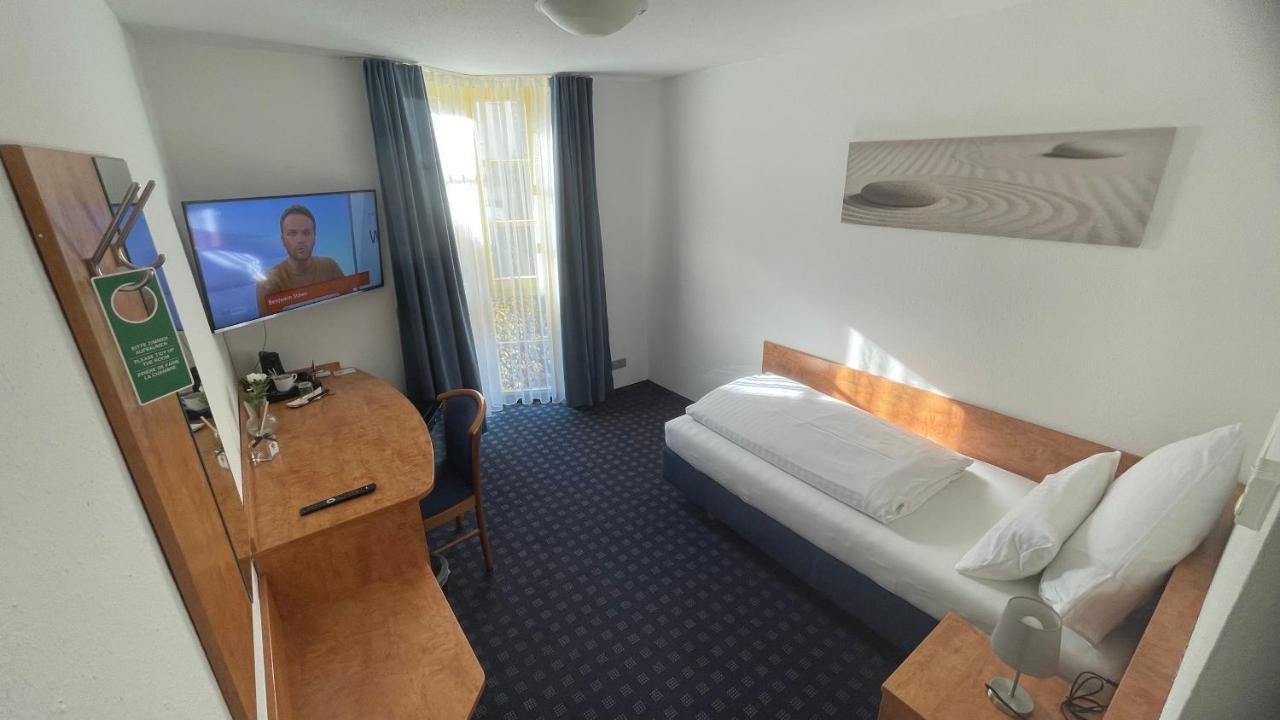 Krystall Hotel Filderstadt Exteriör bild