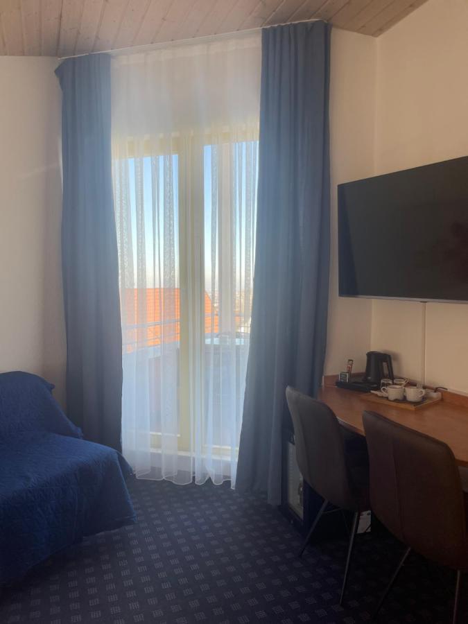 Krystall Hotel Filderstadt Exteriör bild